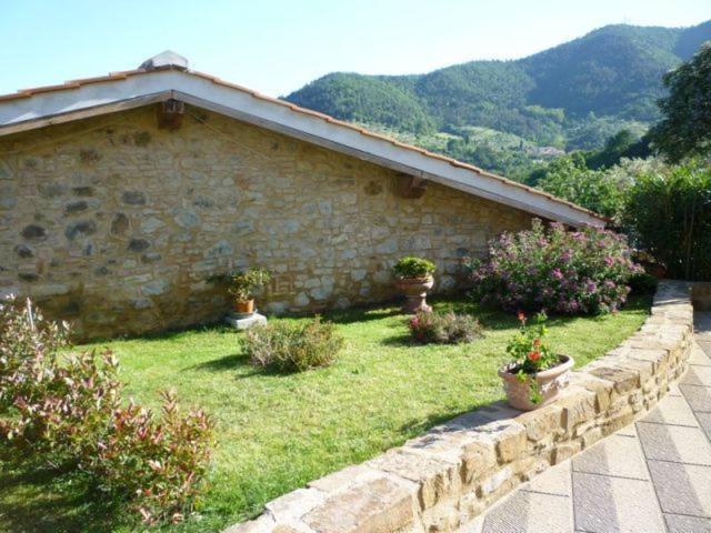 Agriturismo Casa Belvedere Bacchereto Ngoại thất bức ảnh